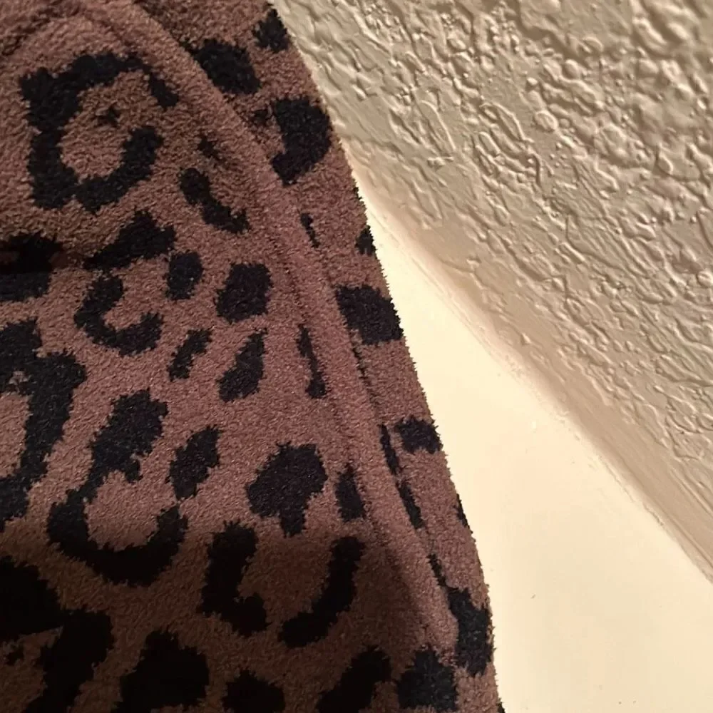 Ser.O.Ya Seroya Mens Womens Small Unisex Shorts Cheetah Jacquard Gunner NWT